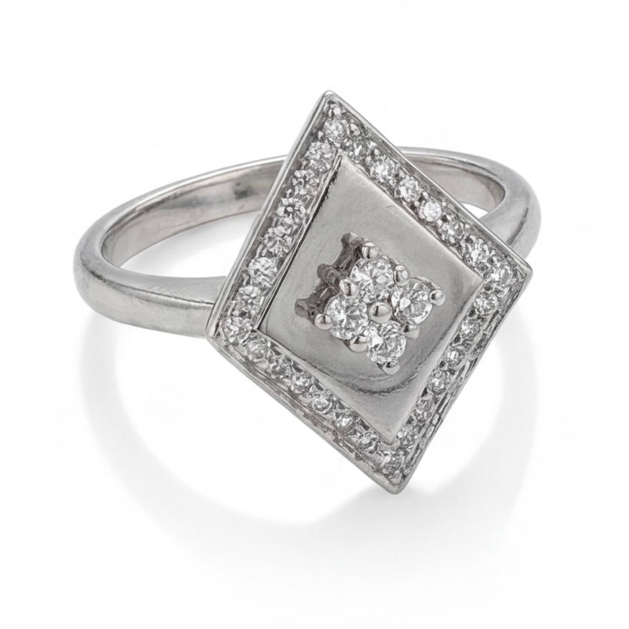 טבעת זהב 14K לבן יהלומים 0.20 קראט מק״ט 1004