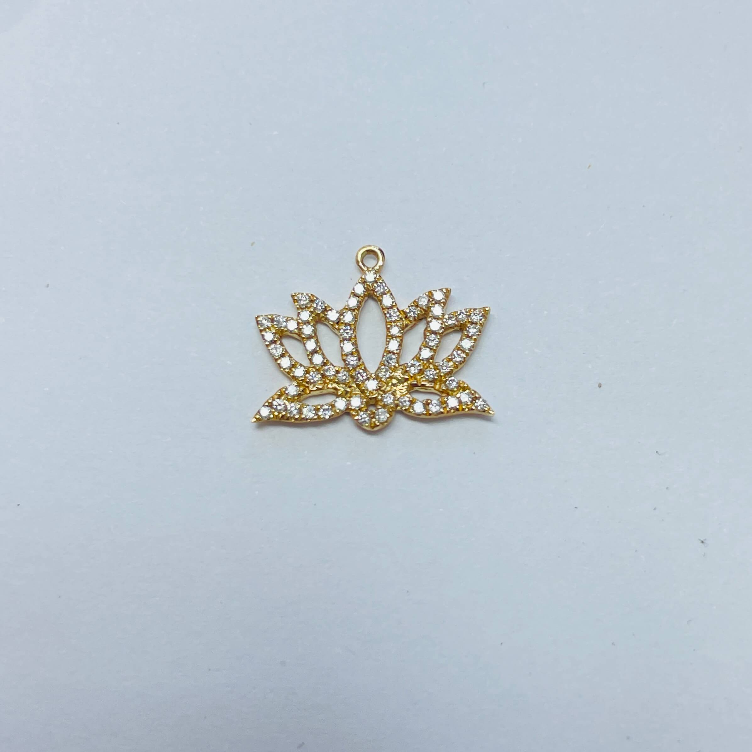 תליון יהלומים טבעיים 0.18 קראט בעיצוב פרח יהלומים צבע F ניקיון VS-SI זהב 14K צהוב מק״ט 639