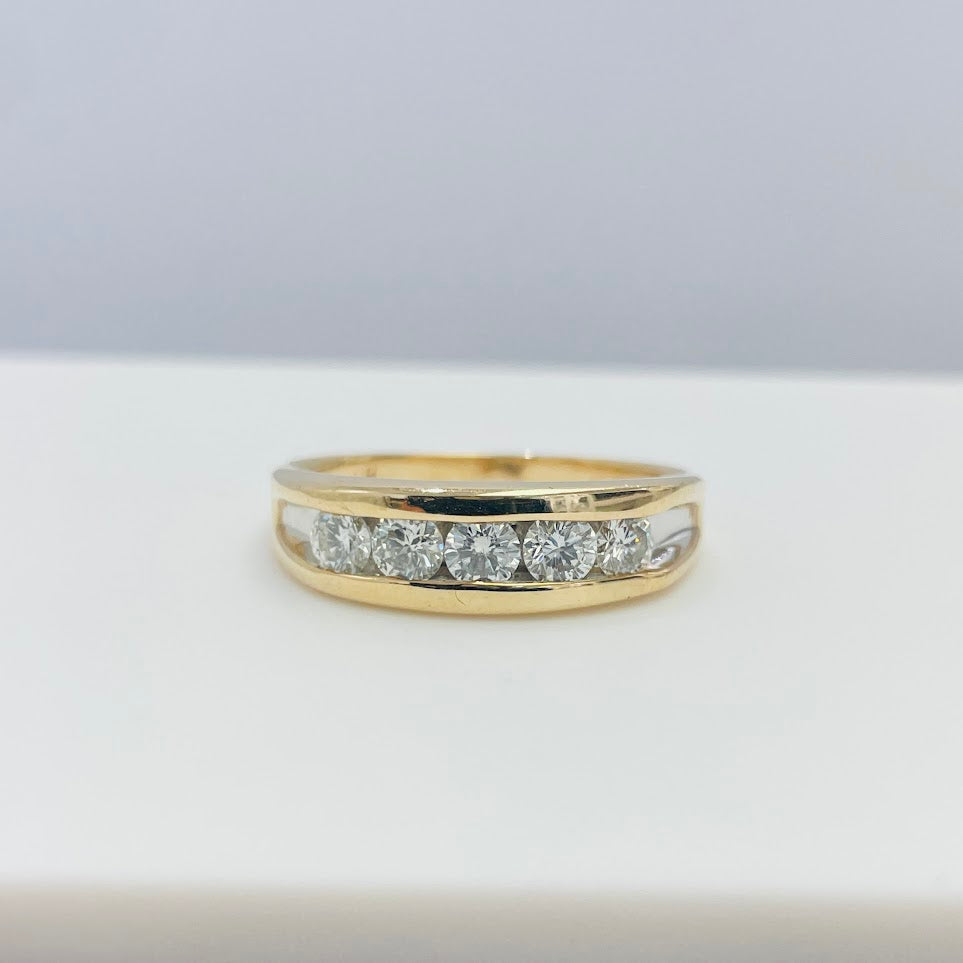 טבעת זהב צהוב 14K משובצת יהלומיים טבעיים 0.75 קראט צבע F נקיון VS מק"ט 159