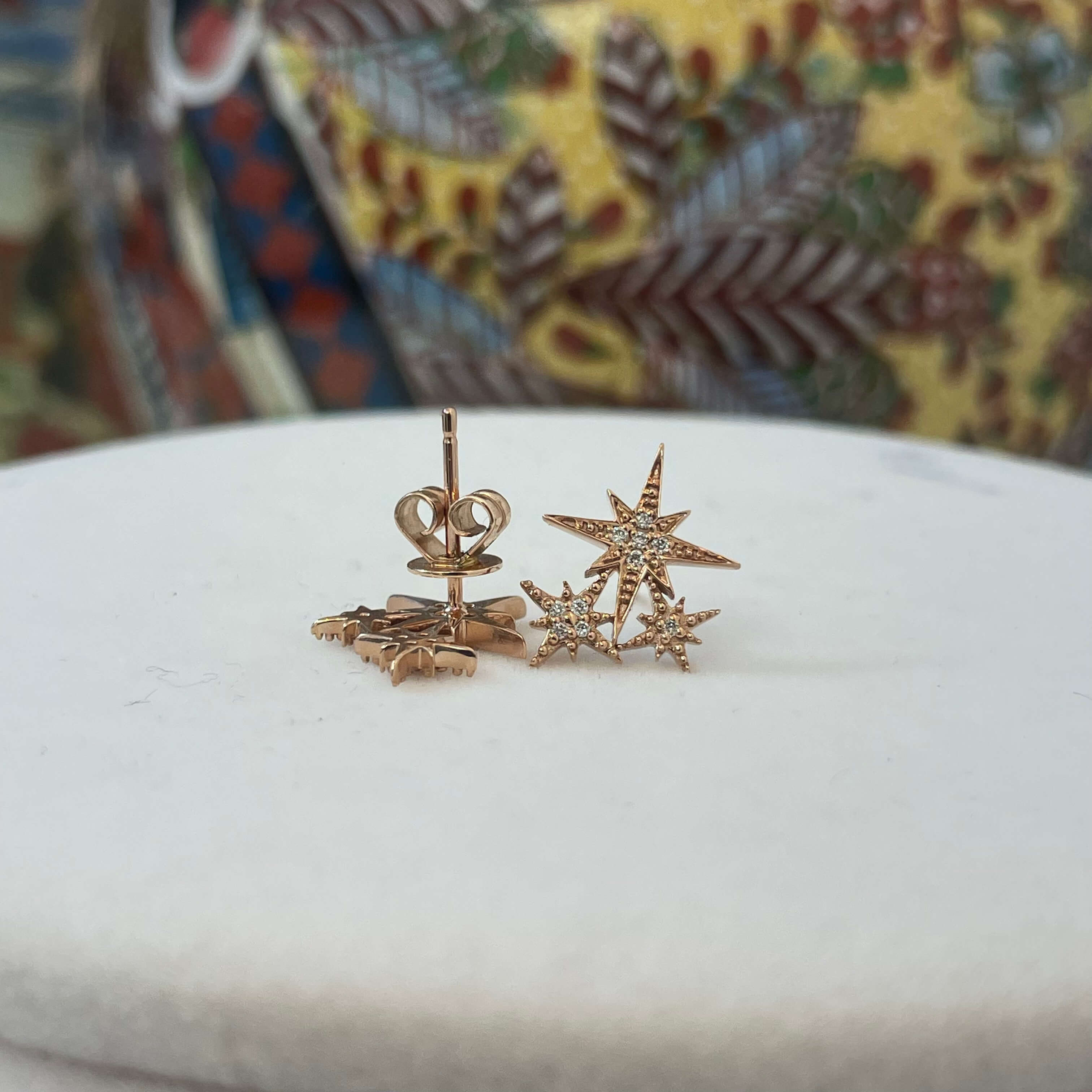 עגילים 3 כוכבים יהלומים טבעיים 0.08 קראט זהב 14K רוז גולד (מגיעים עם סוגרים) מק"ט 727