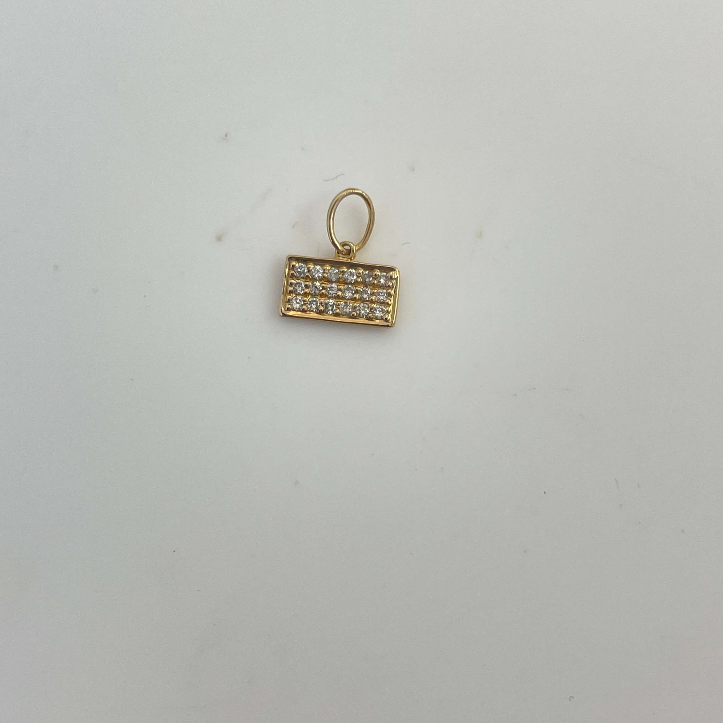 תליון יהלומים קטן מלבני 0.09 קראט צבע F ניקיון VS-SI זהב 14K צהוב מק״ט 648