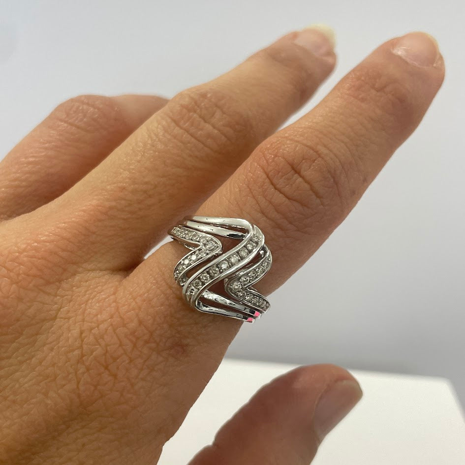 טבעת יהלומים טבעיים 0.29 קראט צבע F ניקיון VS זהב לבן 10K מק"ט 205