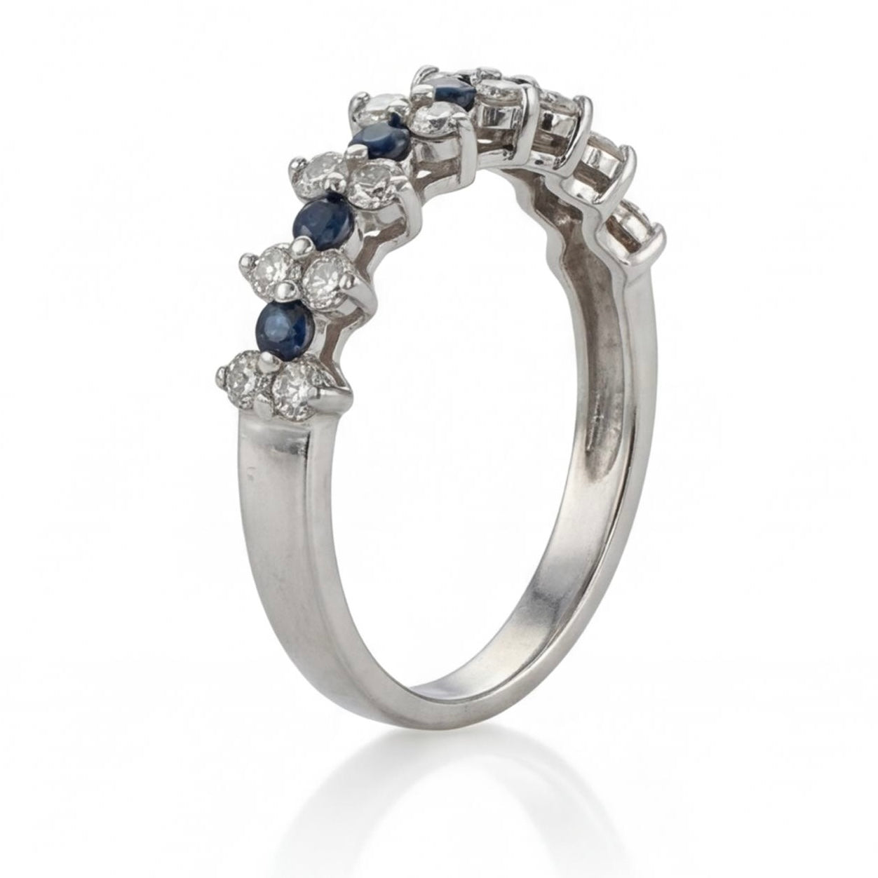 טבעת זהב 14K לבן יהלומים לבנים ושחורים מק״ט 995